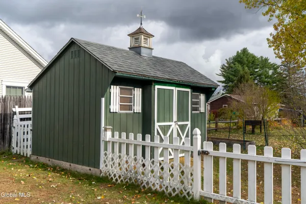 $1,800 | 11 Keyes Street, Warrensburg, NY 12885