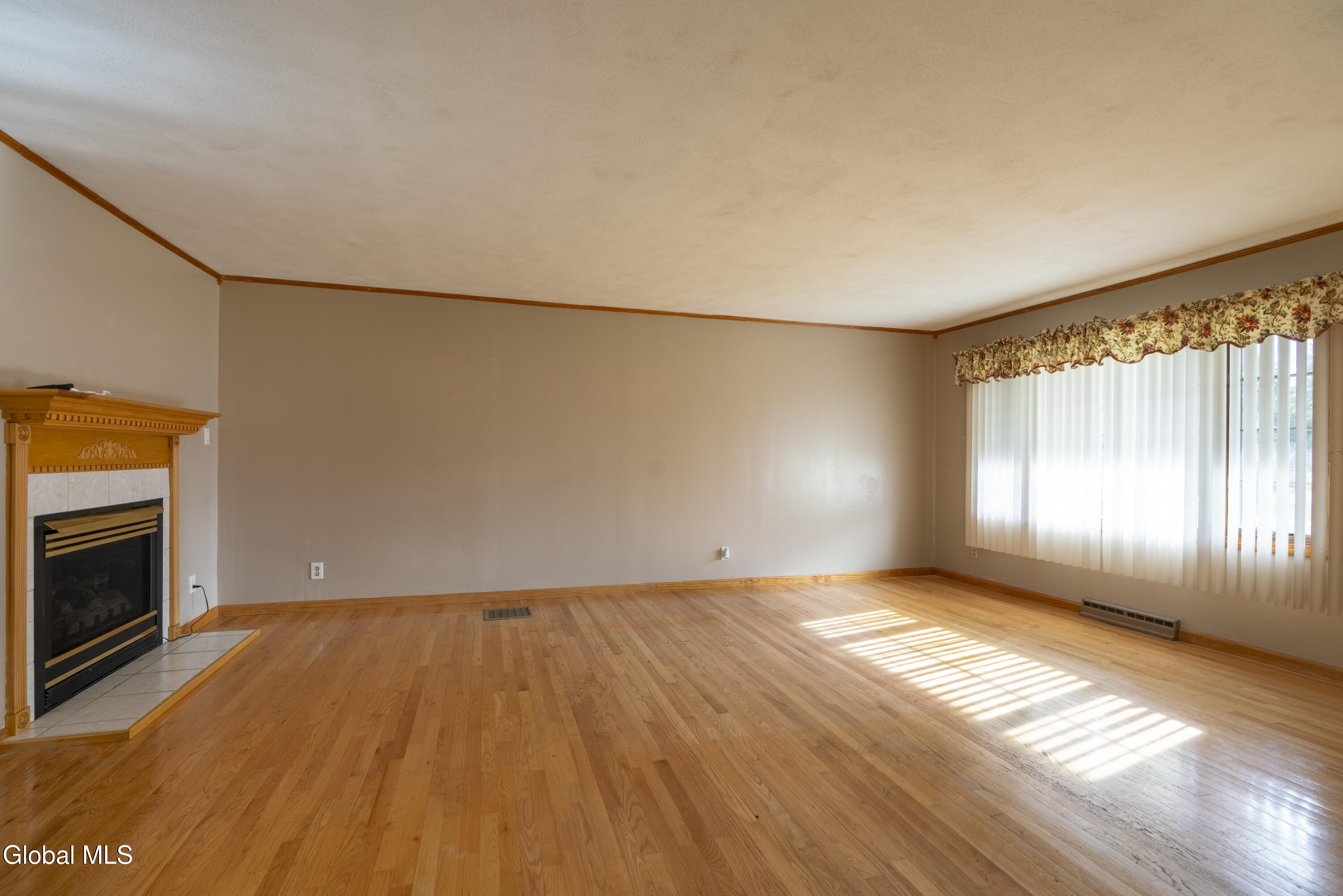 11 Keyes Street Warrensburg, NY 12885 - Photo 9 of 20 11 Keyes-19