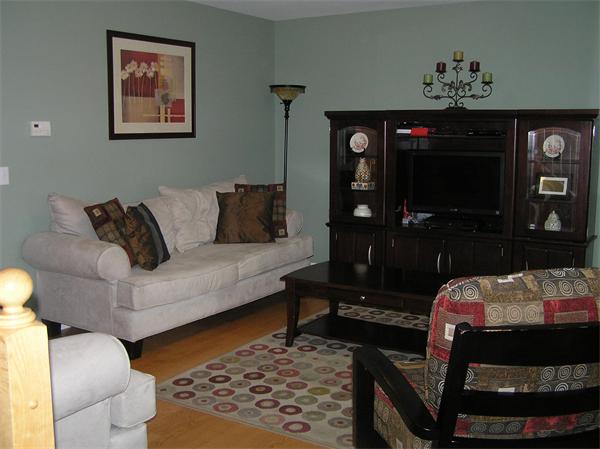 14 Arliss Street Springfield, MA 01109 - Photo 3 of 11 Gallery Image 3