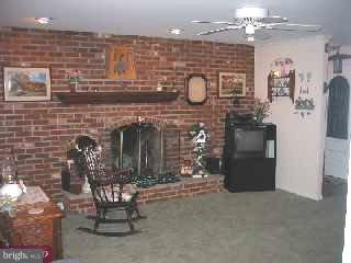 2530 Larkin Road Boothwyn, PA 19061 - Photo 2 of 6 Gallery Image 2