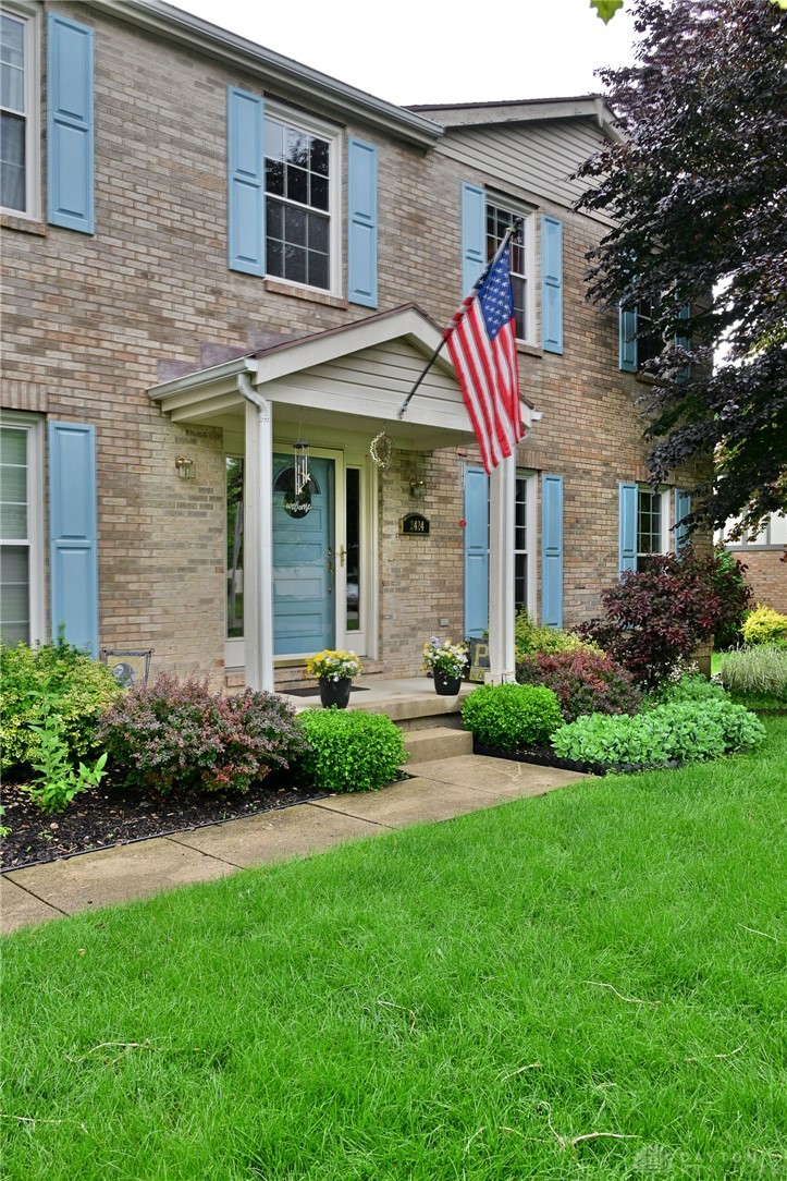 2424 Rockingham Drive Troy, OH 45373 - Photo 2 of 36