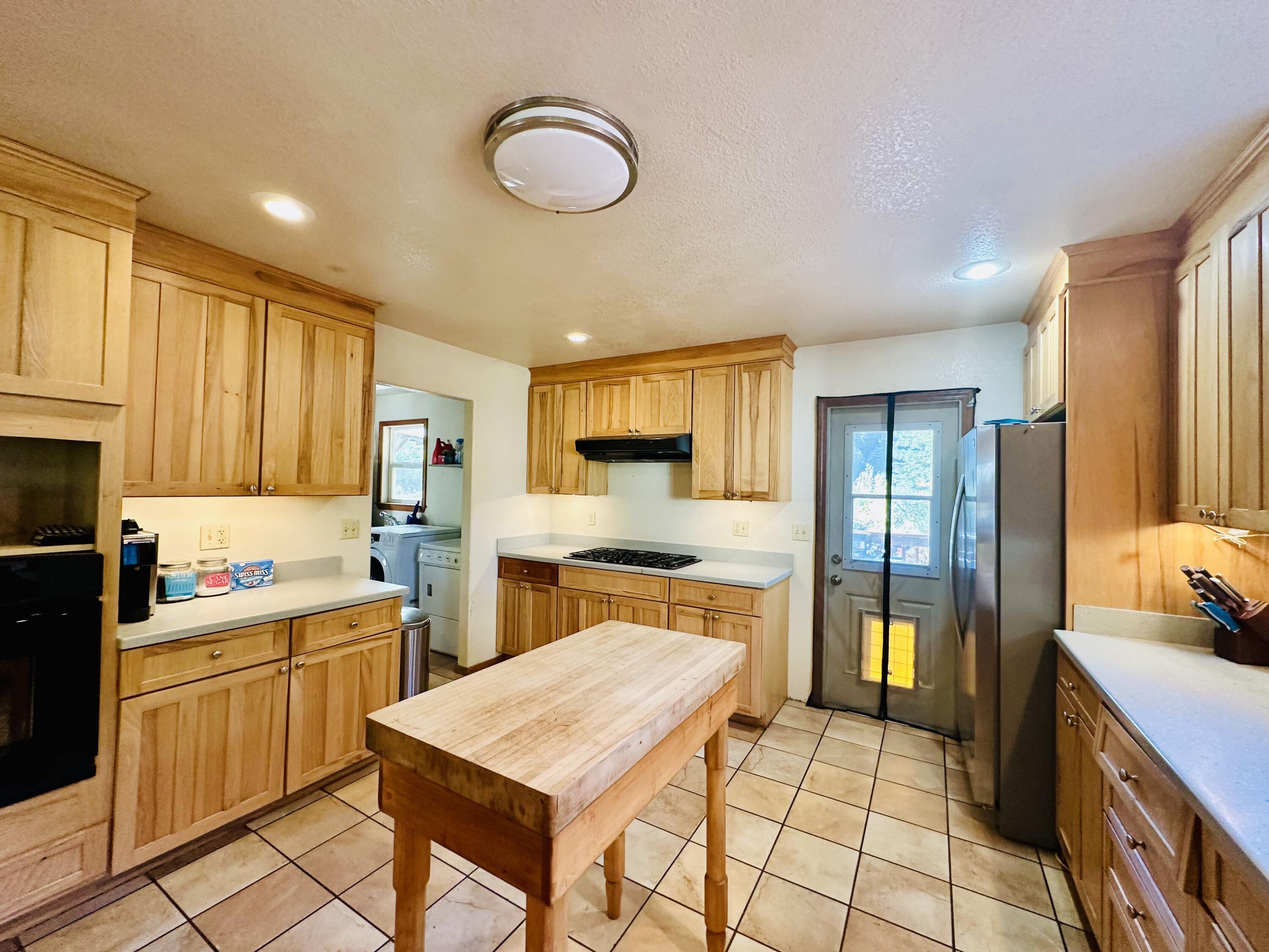 3330 Whitlow Road Myers Flat, CA 95554 - Photo 16 of 96
