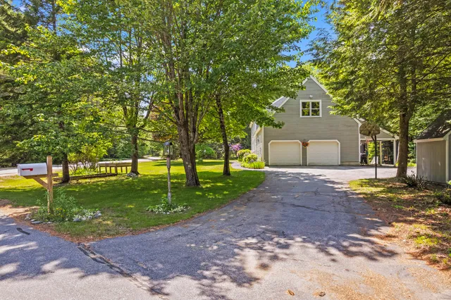 $859,000 | 15 Harvey Brook Drive, Freeport, ME 04032
