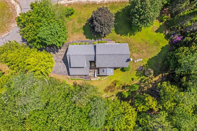 $859,000 | 15 Harvey Brook Drive, Freeport, ME 04032