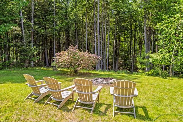 $859,000 | 15 Harvey Brook Drive, Freeport, ME 04032