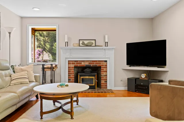 $859,000 | 15 Harvey Brook Drive, Freeport, ME 04032