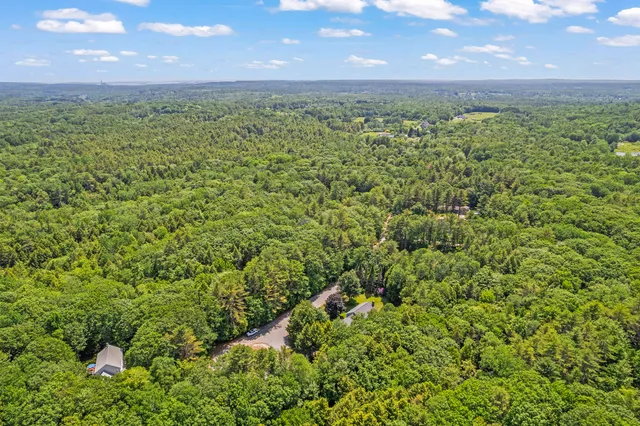 $859,000 | 15 Harvey Brook Drive, Freeport, ME 04032