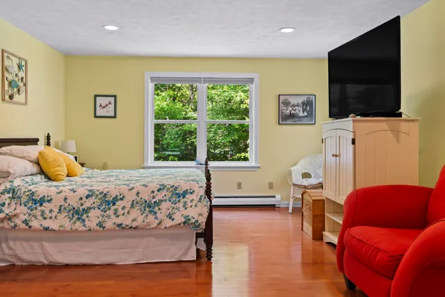 $859,000 | 15 Harvey Brook Drive, Freeport, ME 04032