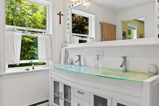 $859,000 | 15 Harvey Brook Drive, Freeport, ME 04032