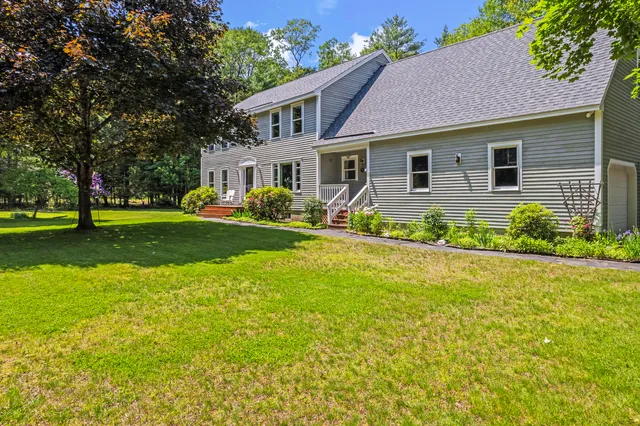 $859,000 | 15 Harvey Brook Drive, Freeport, ME 04032