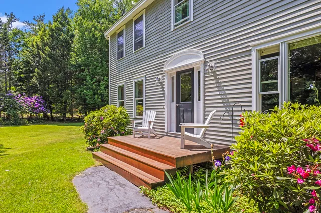 $859,000 | 15 Harvey Brook Drive, Freeport, ME 04032
