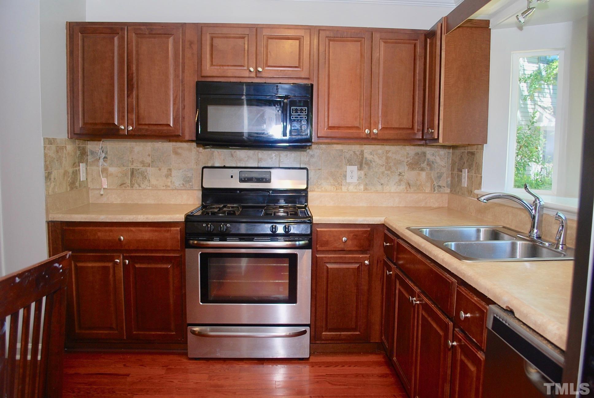 5715 Pool Side Drive Raleigh, NC 27612 - Photo 11 of 28