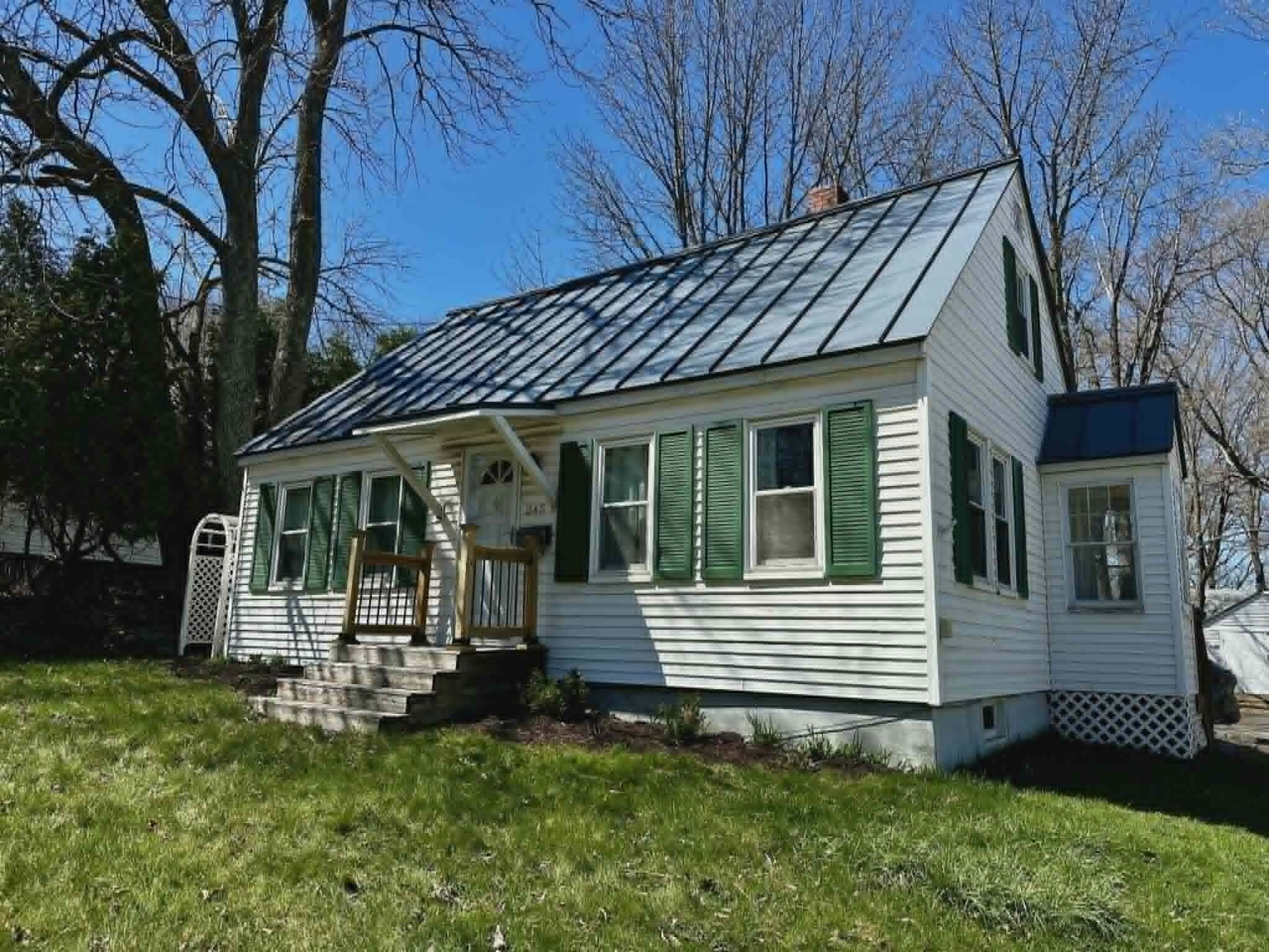 345 Center Street Old Town, ME 04468 - Photo 1 of 37 1