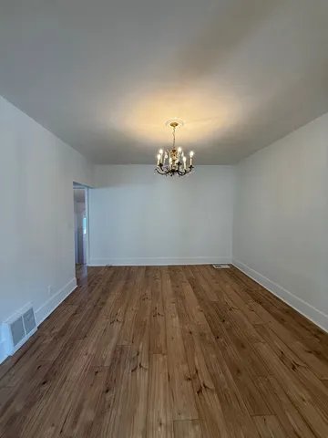 $2,300 | 19 North May Street, Aurora, IL 60506