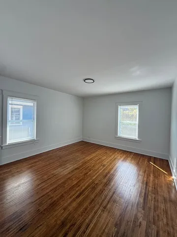 $2,300 | 19 North May Street, Aurora, IL 60506