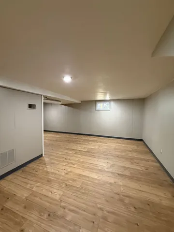 $2,300 | 19 North May Street, Aurora, IL 60506