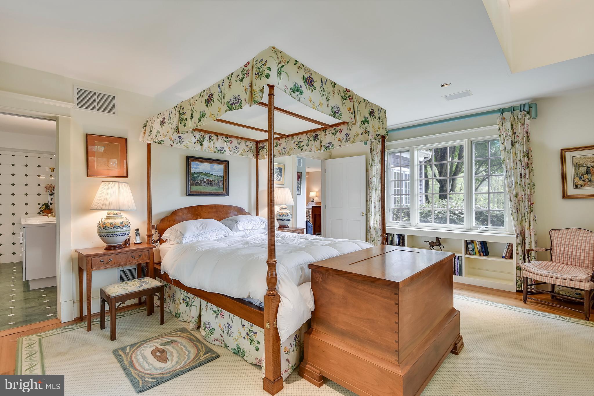 3741 Butler Road Glyndon, MD 21136 - Photo 12 of 28 1 st floor Master Bedroom