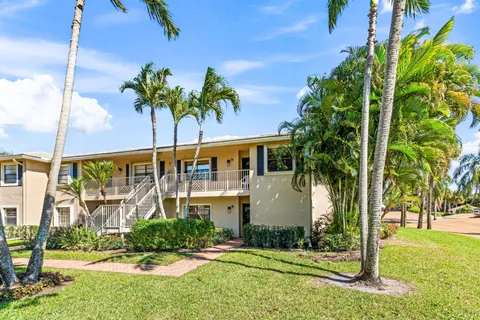 $209,900 | 7 Stratford Drive, Unit G, Boynton Beach, FL 33436