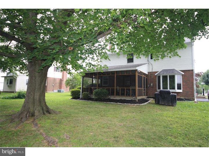 601 Sheffield Drive Springfield, PA 19064 - Photo 2 of 16 Gallery Image 2