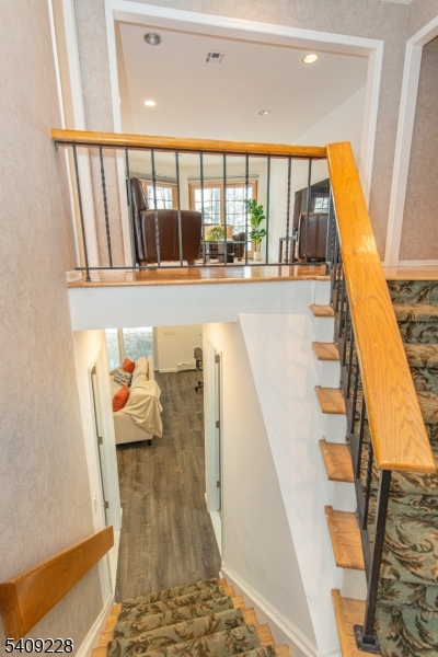 36 Yellow Brick Road Wayne, NJ 07470 - Photo 27 of 45