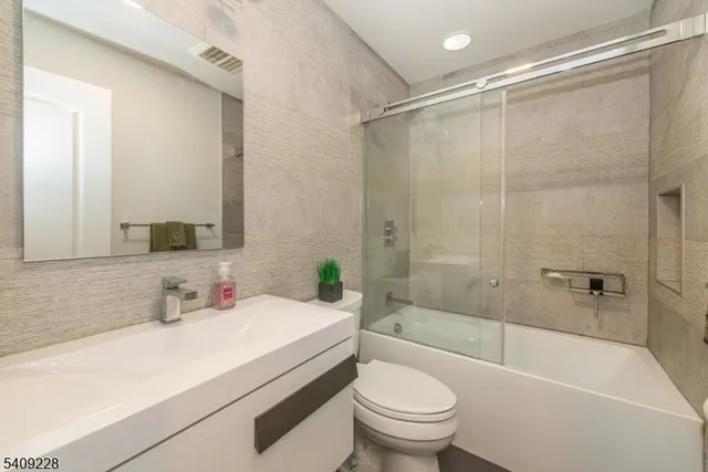 $999,000 | 36 Yellow Brick Road, Wayne, NJ 07470