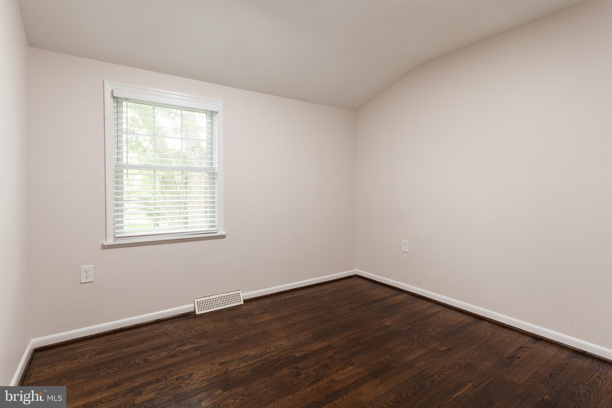 201 Spesutia Road Aberdeen, MD 21001 - Photo 16 of 27 3rd Bedroom