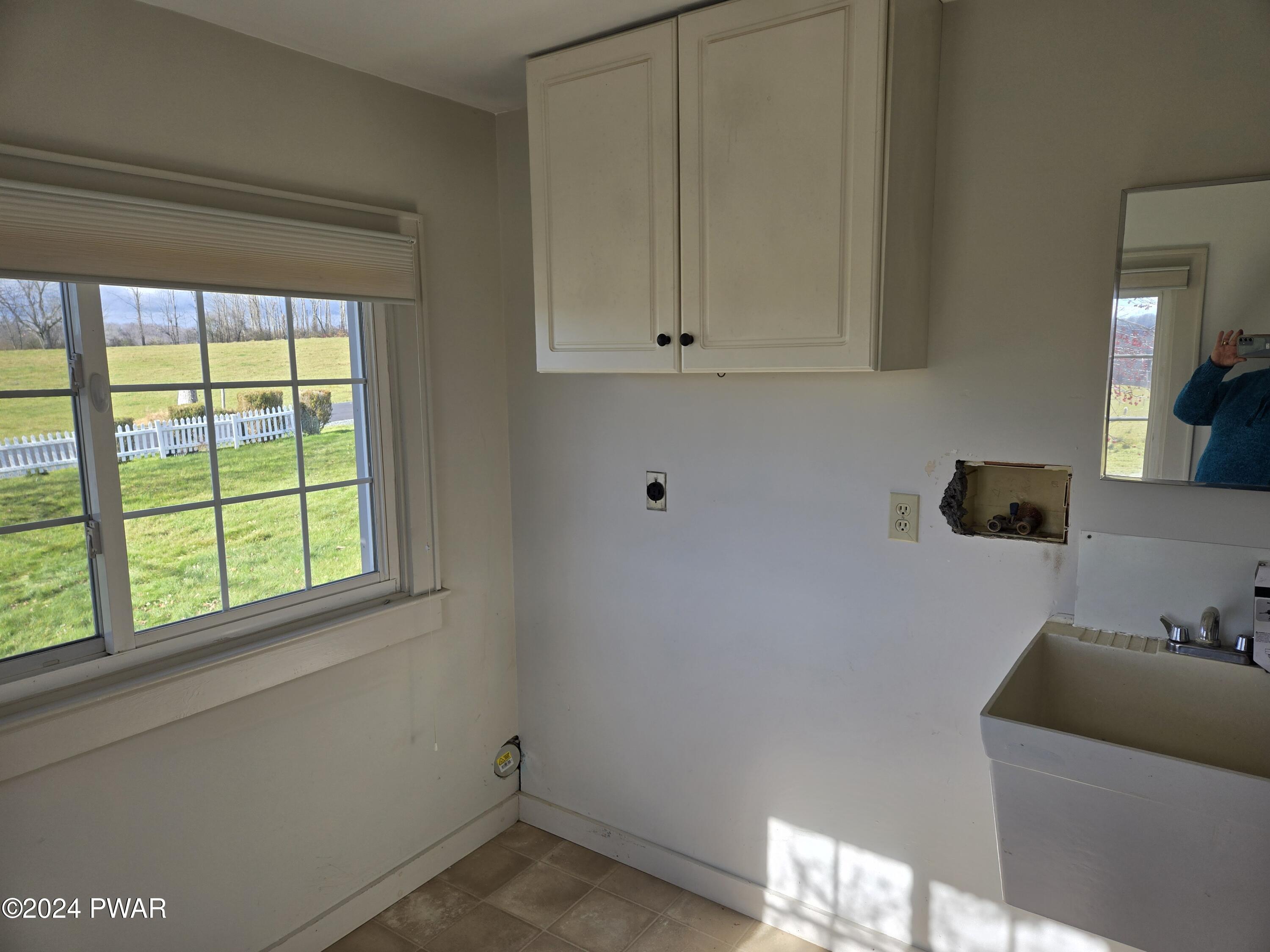 283 Schoolhouse Road Honesdale, PA 18431 - Photo 11 of 22