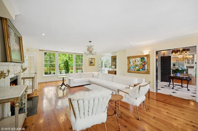 $15,000 | 82 Woodley Road, Winnetka, IL 60093