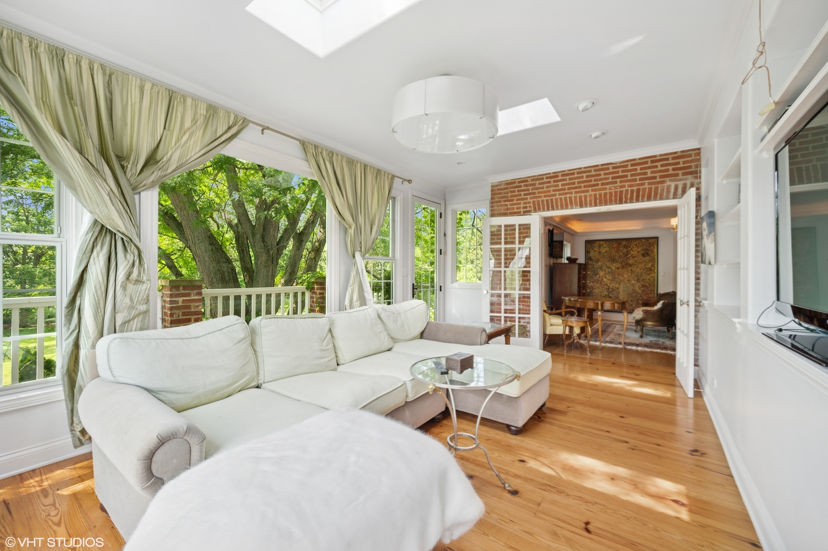 82 Woodley Road Winnetka, IL 60093 - Photo 10 of 15