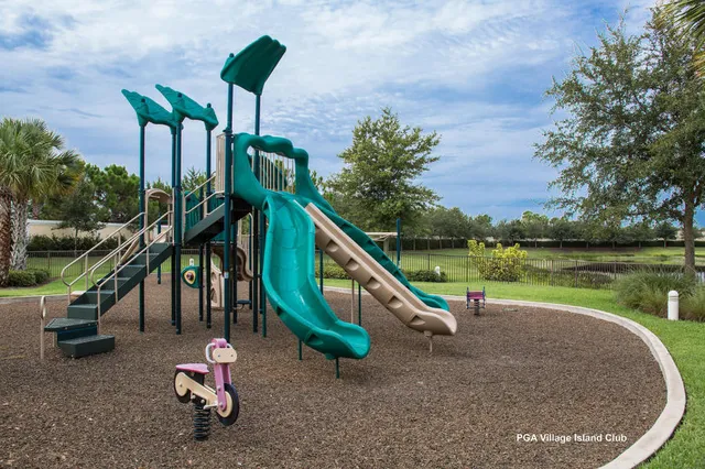 a view of building with street