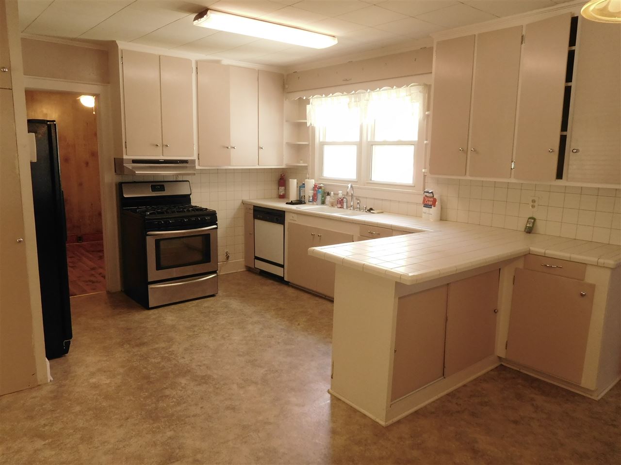 702 South Johnson Street Gaffney, SC 29340 - Photo 9 of 15 Gallery Image 9