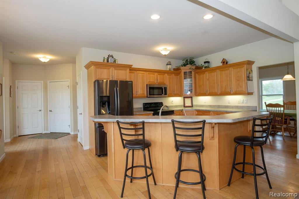5138 Pingree Road Howell, MI 48843 - Photo 11 of 35