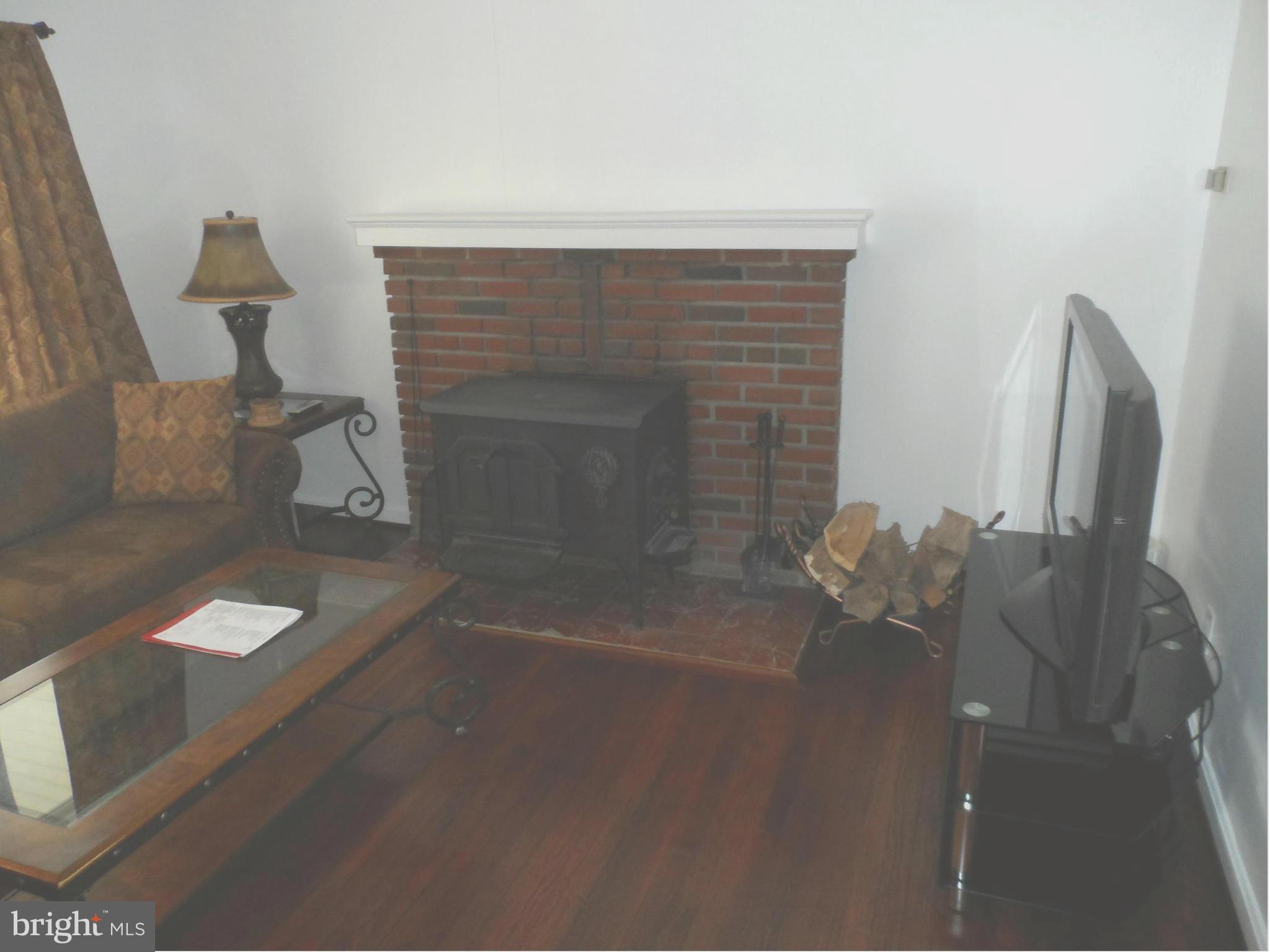 9680 Mackall Road St. Leonard, MD 20685 - Photo 26 of 30 Living Room