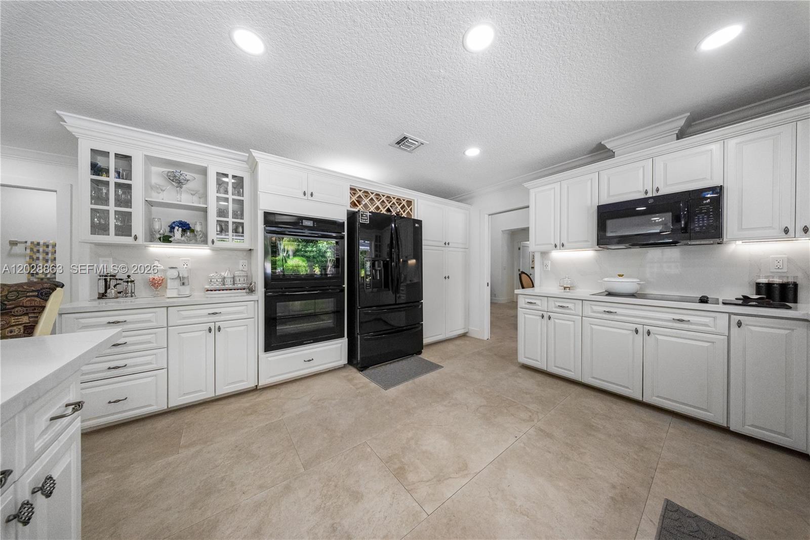 15351 Southwest 146th Street Miami, FL 33196 - Photo 17 of 86 Double ovens recently upgraded.