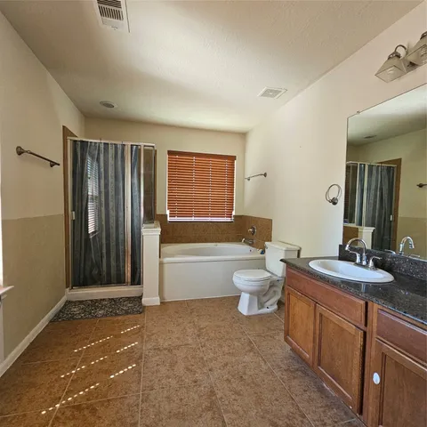 $2,200 | 11727 Madison Oak Street, Houston, TX 77038