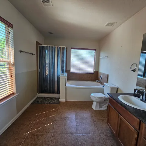 $2,200 | 11727 Madison Oak Street, Houston, TX 77038