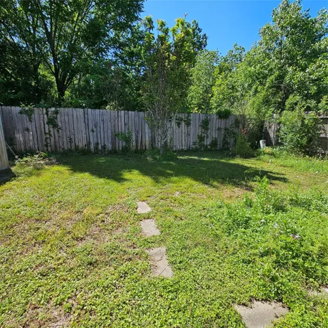 $2,200 | 11727 Madison Oak Street, Houston, TX 77038