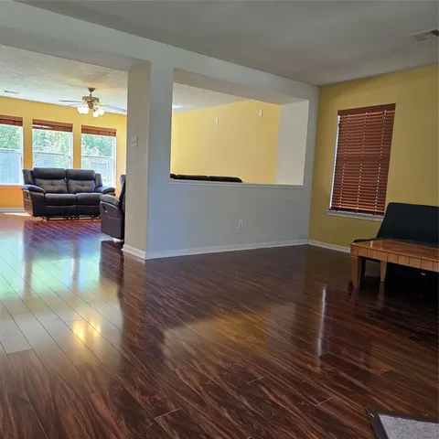 $2,200 | 11727 Madison Oak Street, Houston, TX 77038