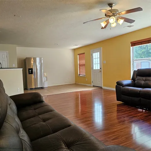 $2,200 | 11727 Madison Oak Street, Houston, TX 77038