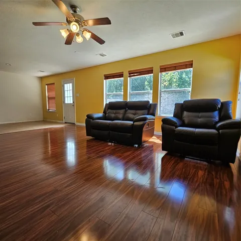 $2,200 | 11727 Madison Oak Street, Houston, TX 77038