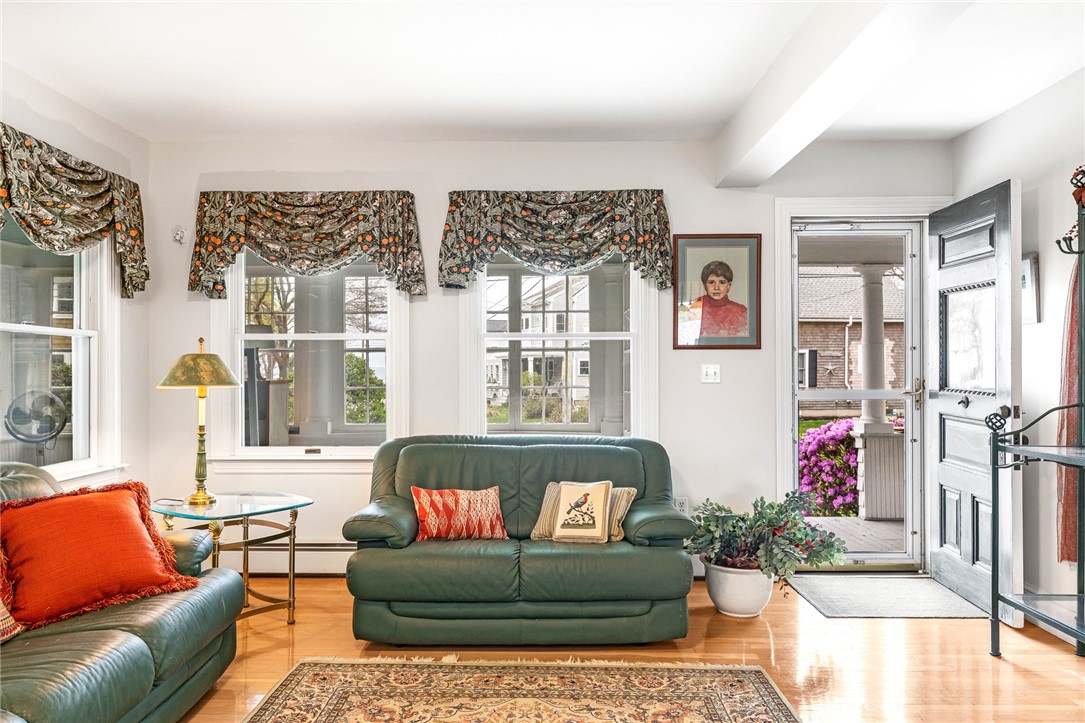 35 Touisset Road Warren, RI 02885 - Photo 19 of 44 Gallery Image 19