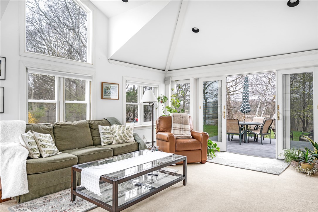 35 Touisset Road Warren, RI 02885 - Photo 22 of 44 Gallery Image 22