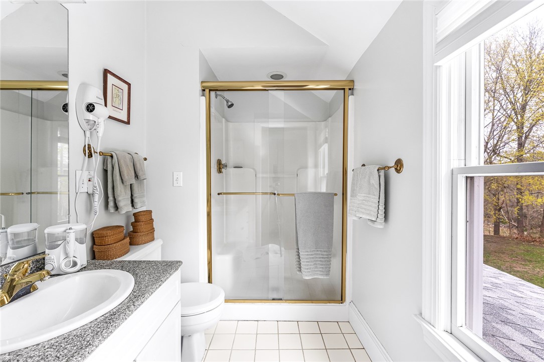 35 Touisset Road Warren, RI 02885 - Photo 36 of 44 Gallery Image 36