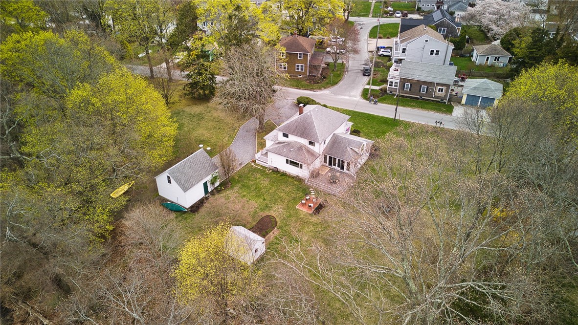 35 Touisset Road Warren, RI 02885 - Photo 10 of 44 Gallery Image 10