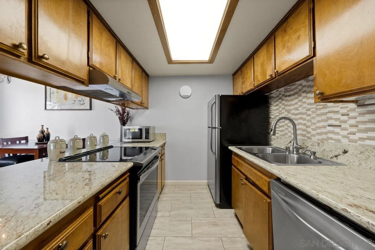 8475 Avenida Angulia, Unit 19 Spring Valley, CA 91977 - Photo 4 of 23 Gallery Image 4
