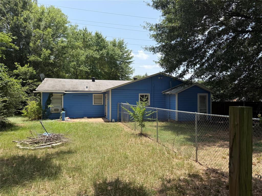 305 East Pliler Precise Road Longview, TX 75605 - Photo 15 of 17