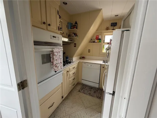 $4,500 | 107 John Street, Newport, RI 02840