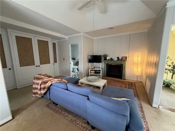 $4,500 | 107 John Street, Newport, RI 02840