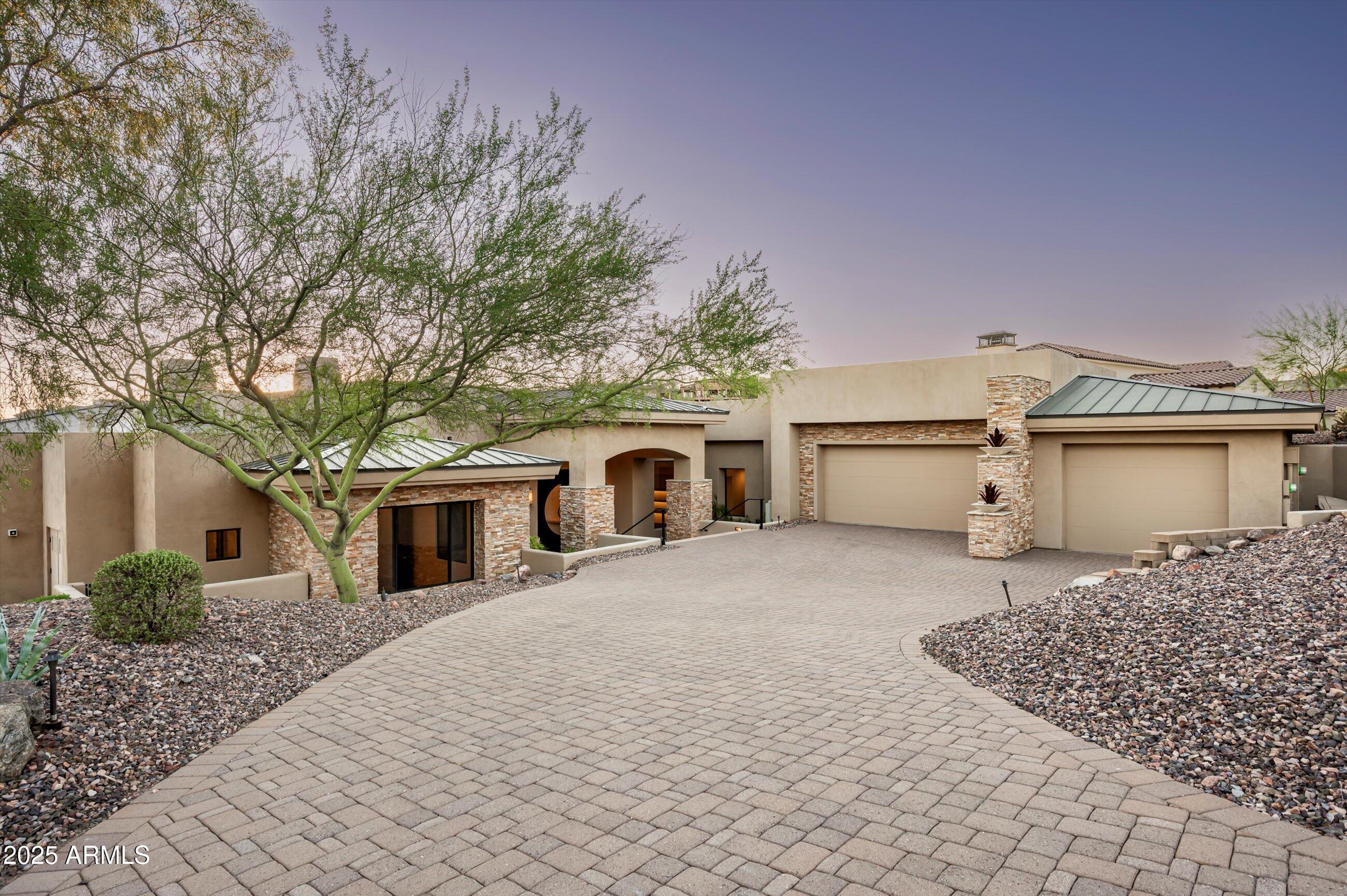 9732 North Fireridge Trail Fountain Hills, AZ 85268 - Photo 5 of 53 3-Car Garage