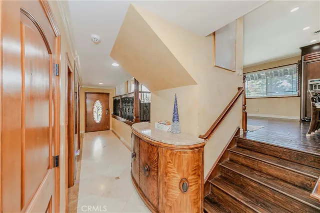 $1,560,000 | 5901 East Firenze Crescent, Anaheim Hills, CA 92807